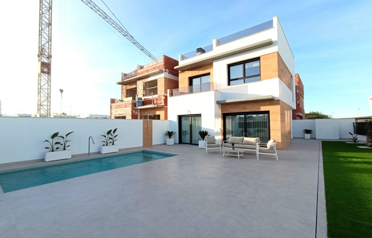 Construcción de 3 Nuevas Villas en Benijofar desde 339.000€