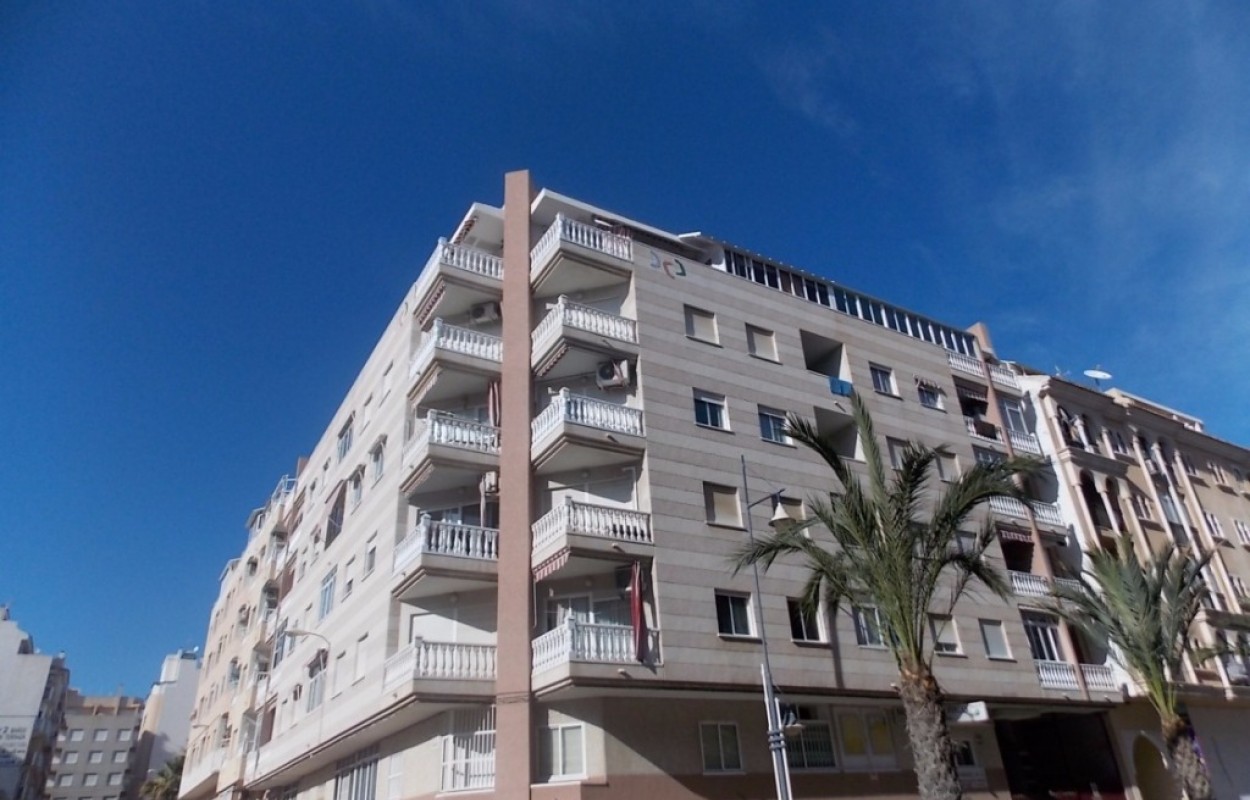 Appartement 3ch  à Torreveija avec garage rue habaneras 500 m de la plage